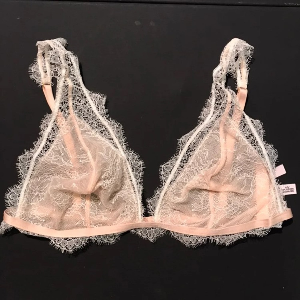 Victoria’s Secret Modern Romantic Bralette